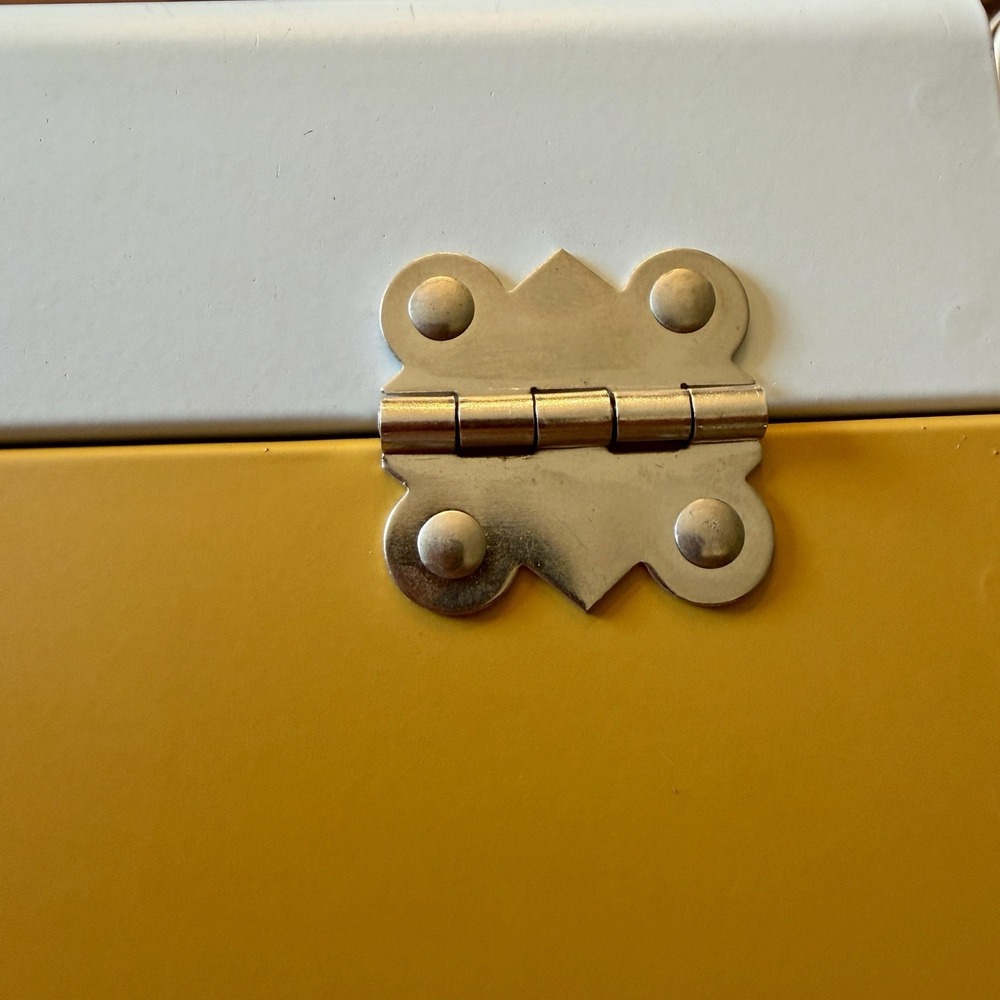 Vintage Mid-Century Glenwood Metal Document Box White/Mustard - Picture 10 of 10
